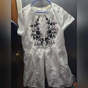 Beautiful White Dress With Black Embroidery